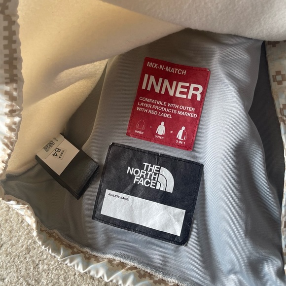 The North Face Retro Denali Jacket Kids XL NWT - Picture 2 of 9